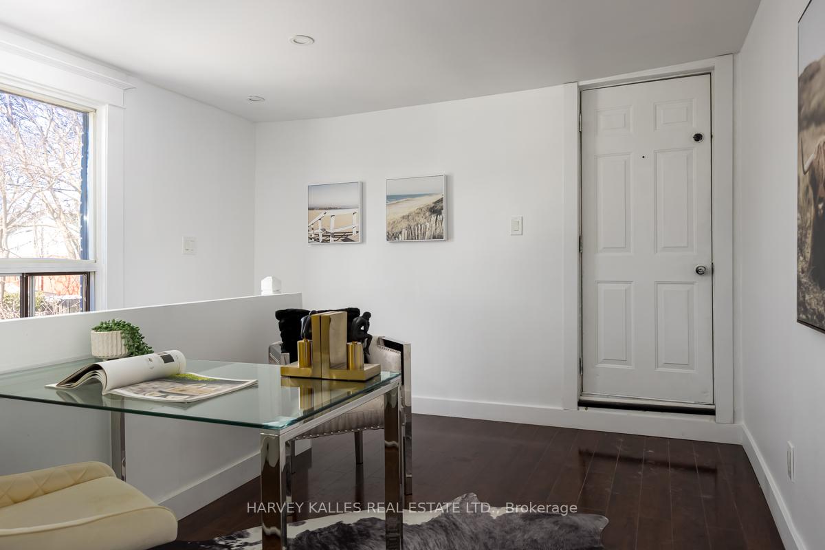 Photo 13 of 256 Sammon Avenue, Toronto, Danforth Village-East York — HOMEH