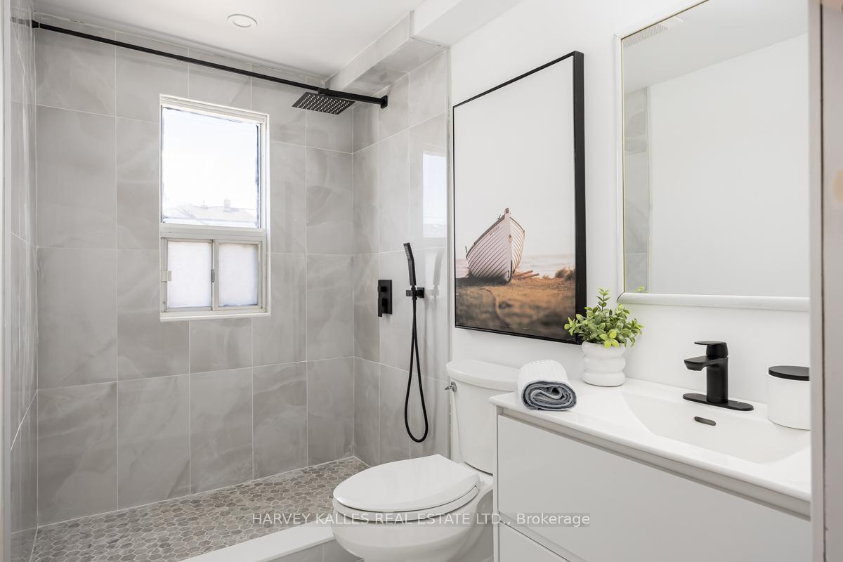 Photo 16 of 256 Sammon Avenue, Toronto, Danforth Village-East York — HOMEH