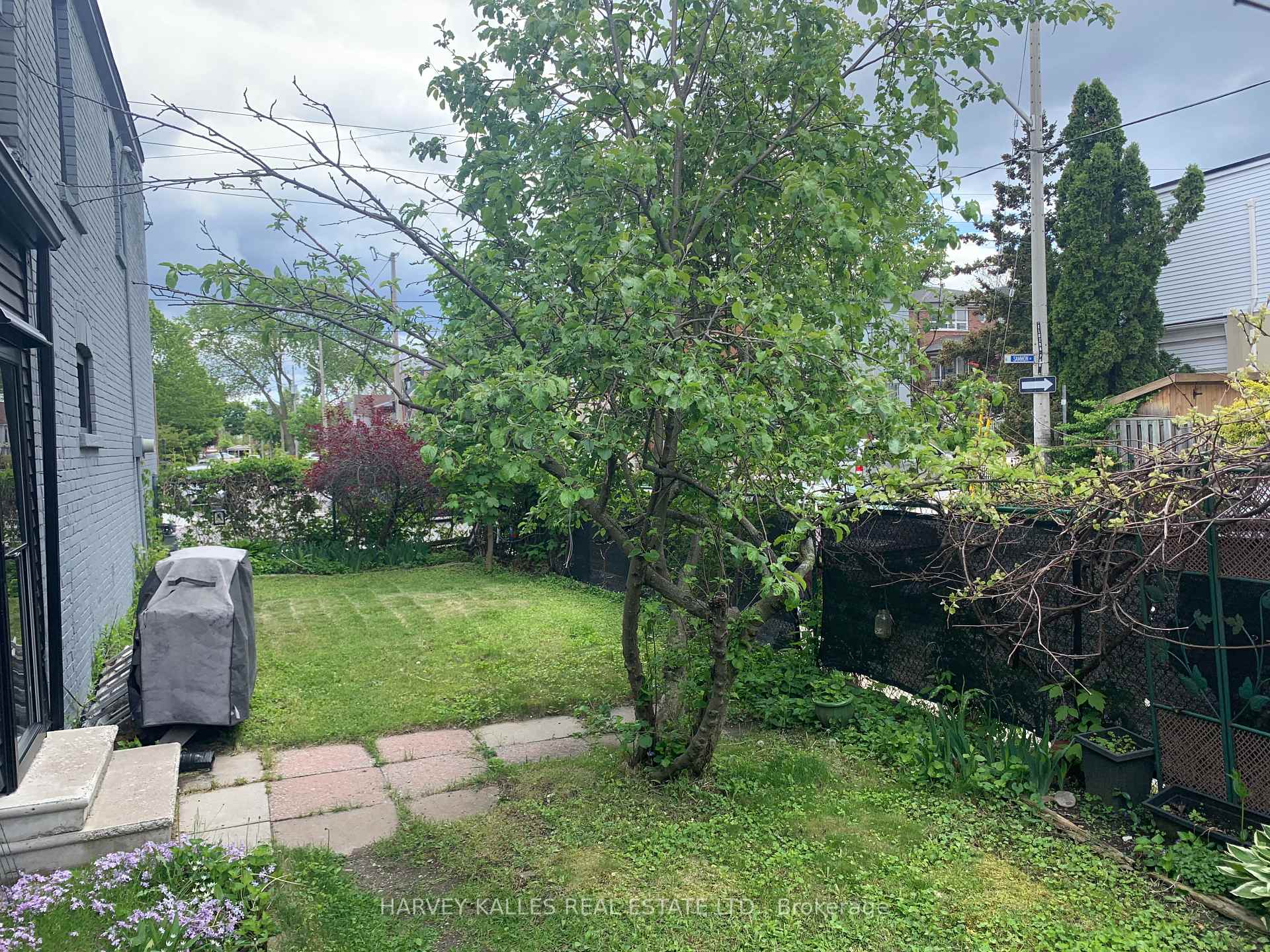 Photo 22 of 256 Sammon Avenue, Toronto, Danforth Village-East York — HOMEH