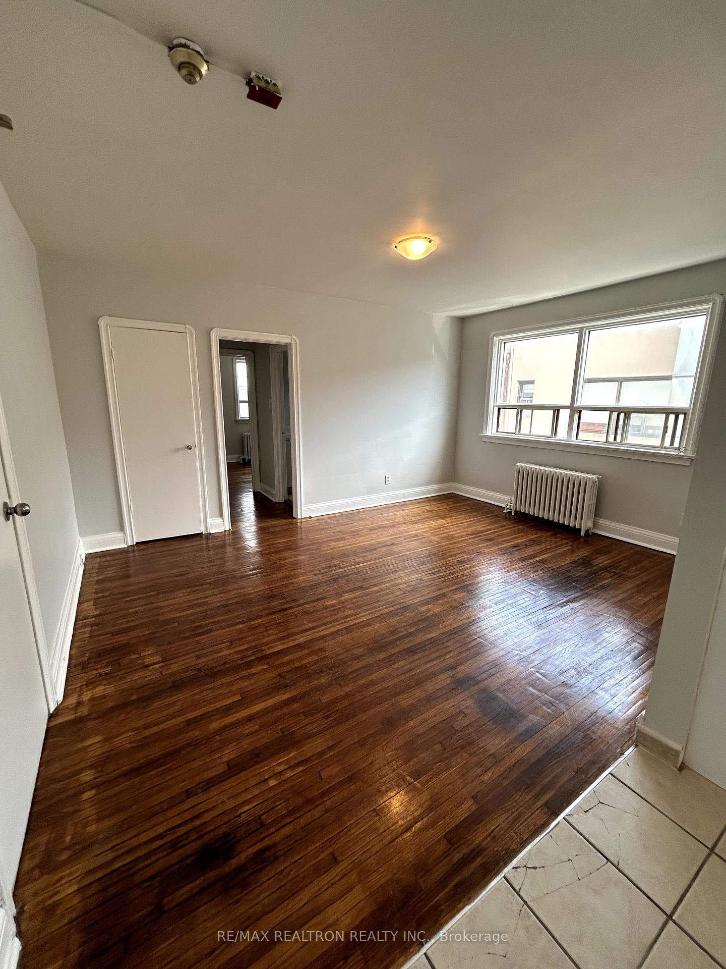 Front of Unit 302, 312 Douglas Avenue