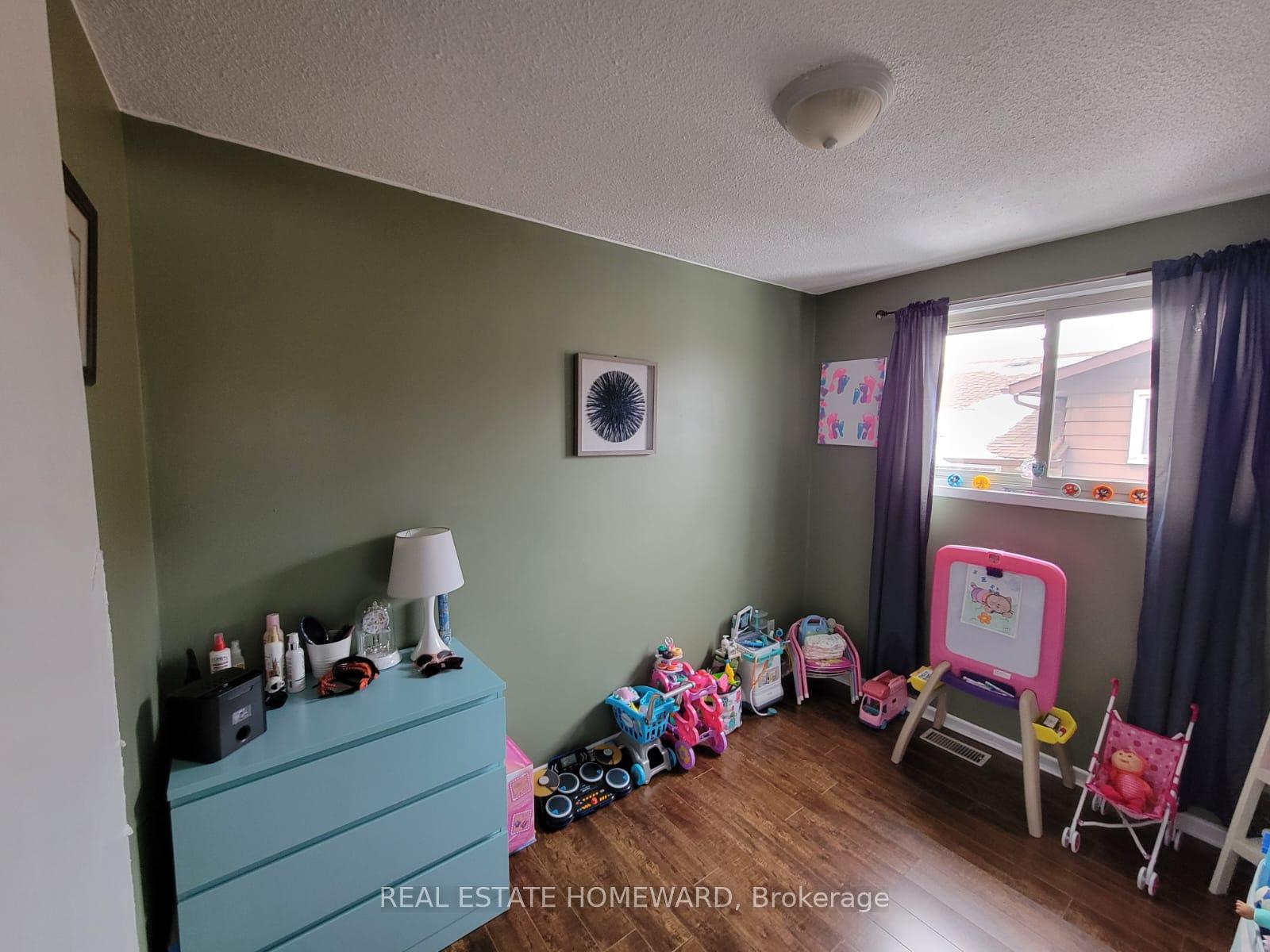 Photo 10 of 22 Nottingham Street, Thorold, Confederation Heights — HOMEH