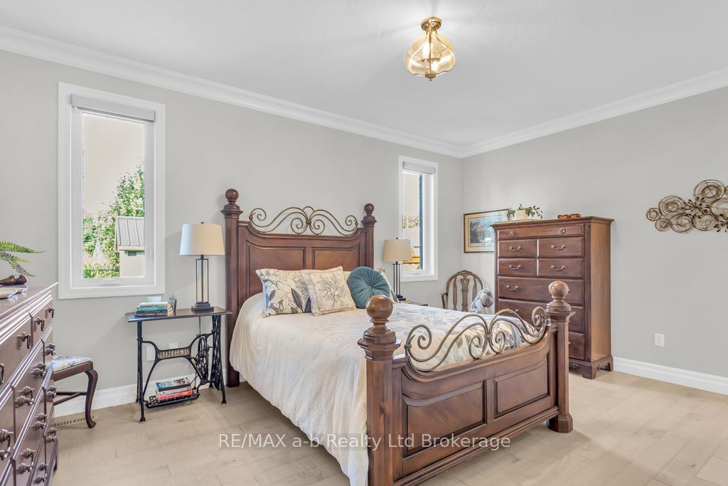 Photo 16 of 263 Wilson Avenue, Tillsonburg — HOMEH