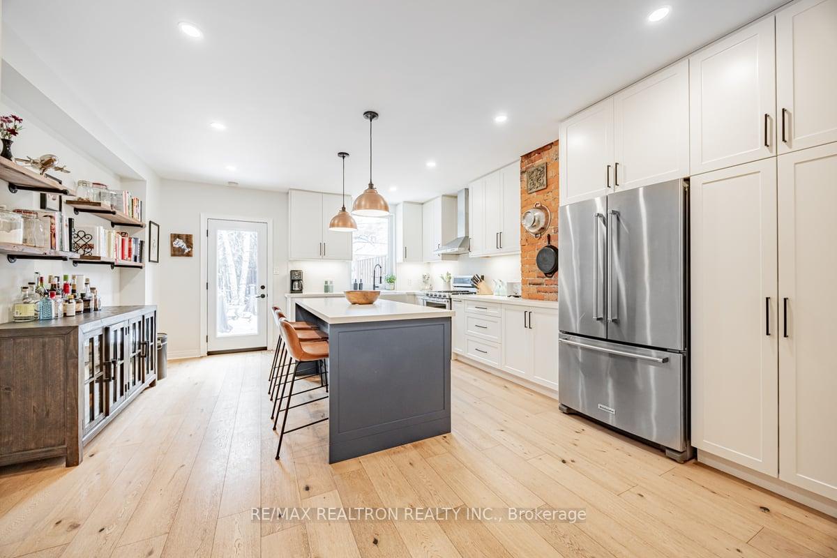 Photo 10 of 40 Ellsworth Avenue, Toronto, Wychwood — HOMEH