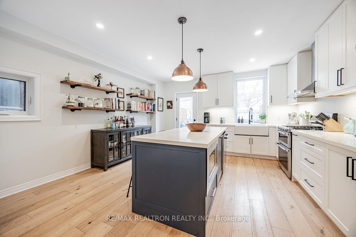 Photo 11 of 40 Ellsworth Avenue, Toronto, Wychwood — HOMEH