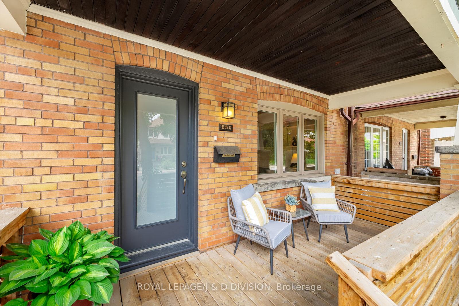 Photo 2 of 256 Mortimer Avenue, Toronto, Danforth Village-East York — HOMEH