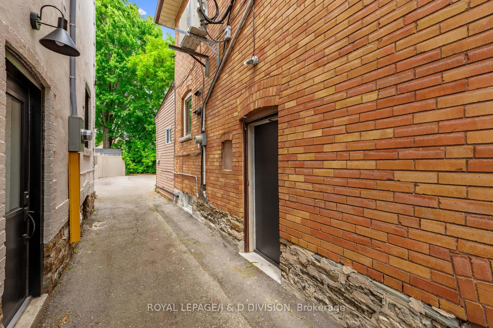 Photo 27 of 256 Mortimer Avenue, Toronto, Danforth Village-East York — HOMEH