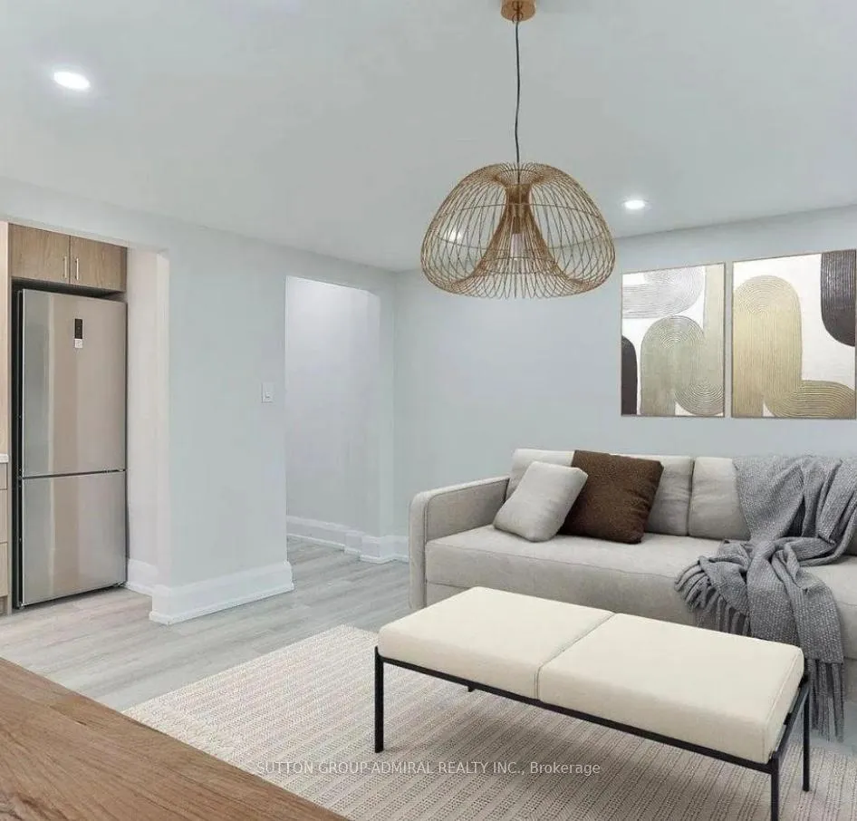 Photo 3 of Unit 206, 448 Spadina Road, Toronto, Forest Hill South — HOMEH
