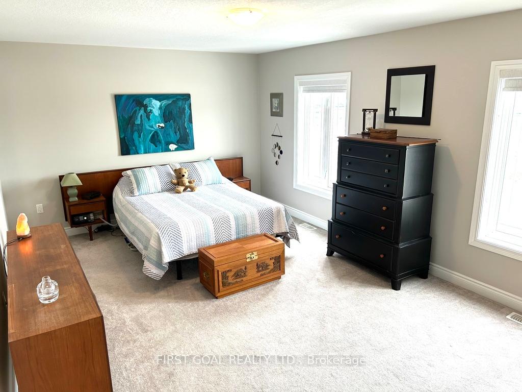 Photo 10 of 17 Ralph Dalton Boulevard, Tay, Victoria Harbour — HOMEH