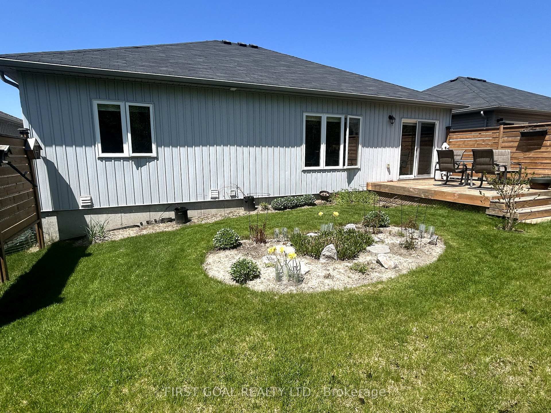 Photo 19 of 17 Ralph Dalton Boulevard, Tay, Victoria Harbour — HOMEH