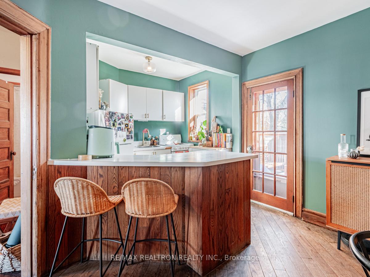 Photo 12 of 867 Bathurst Street, Toronto, The Annex — HOMEH