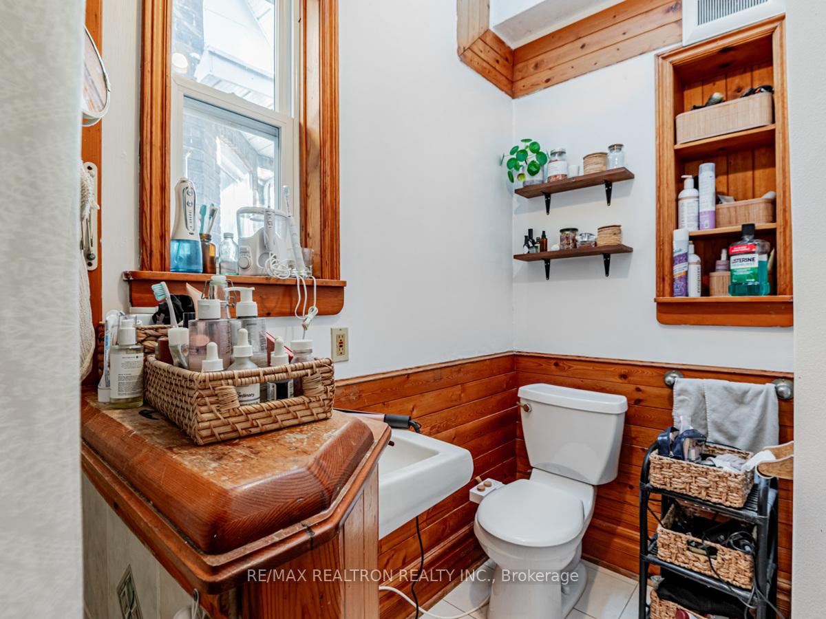 Photo 14 of 867 Bathurst Street, Toronto, The Annex — HOMEH
