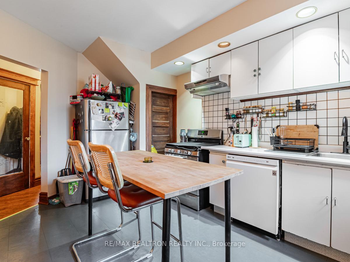 Photo 24 of 867 Bathurst Street, Toronto, The Annex — HOMEH