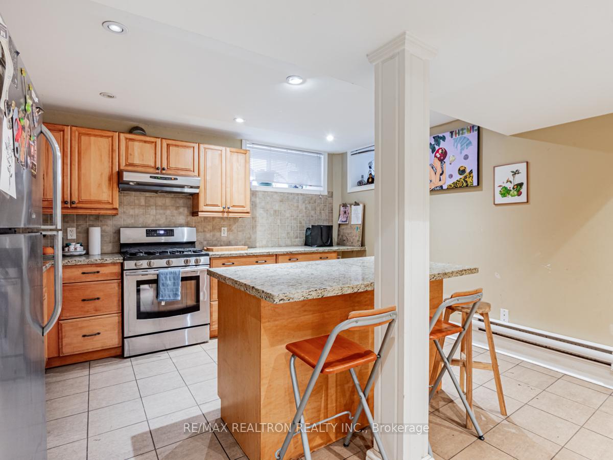 Photo 36 of 867 Bathurst Street, Toronto, The Annex — HOMEH