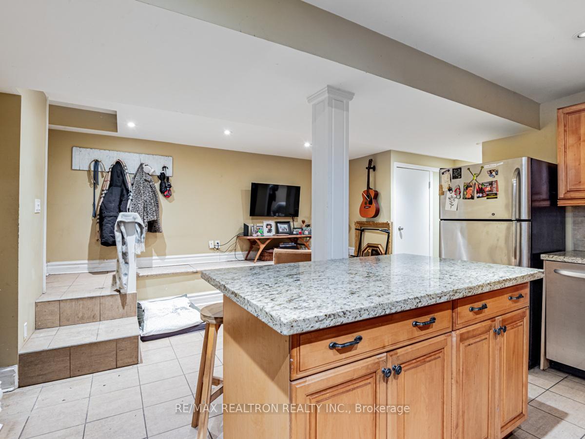 Photo 39 of 867 Bathurst Street, Toronto, The Annex — HOMEH