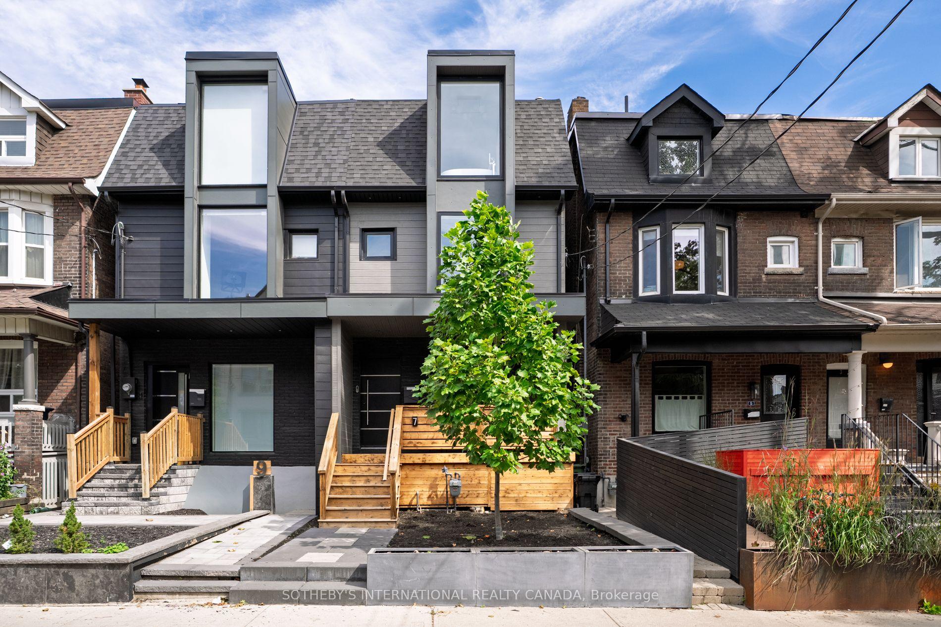 Photo 1 of 7 Beatrice Street, Toronto, Trinity-Bellwoods — HOMEH