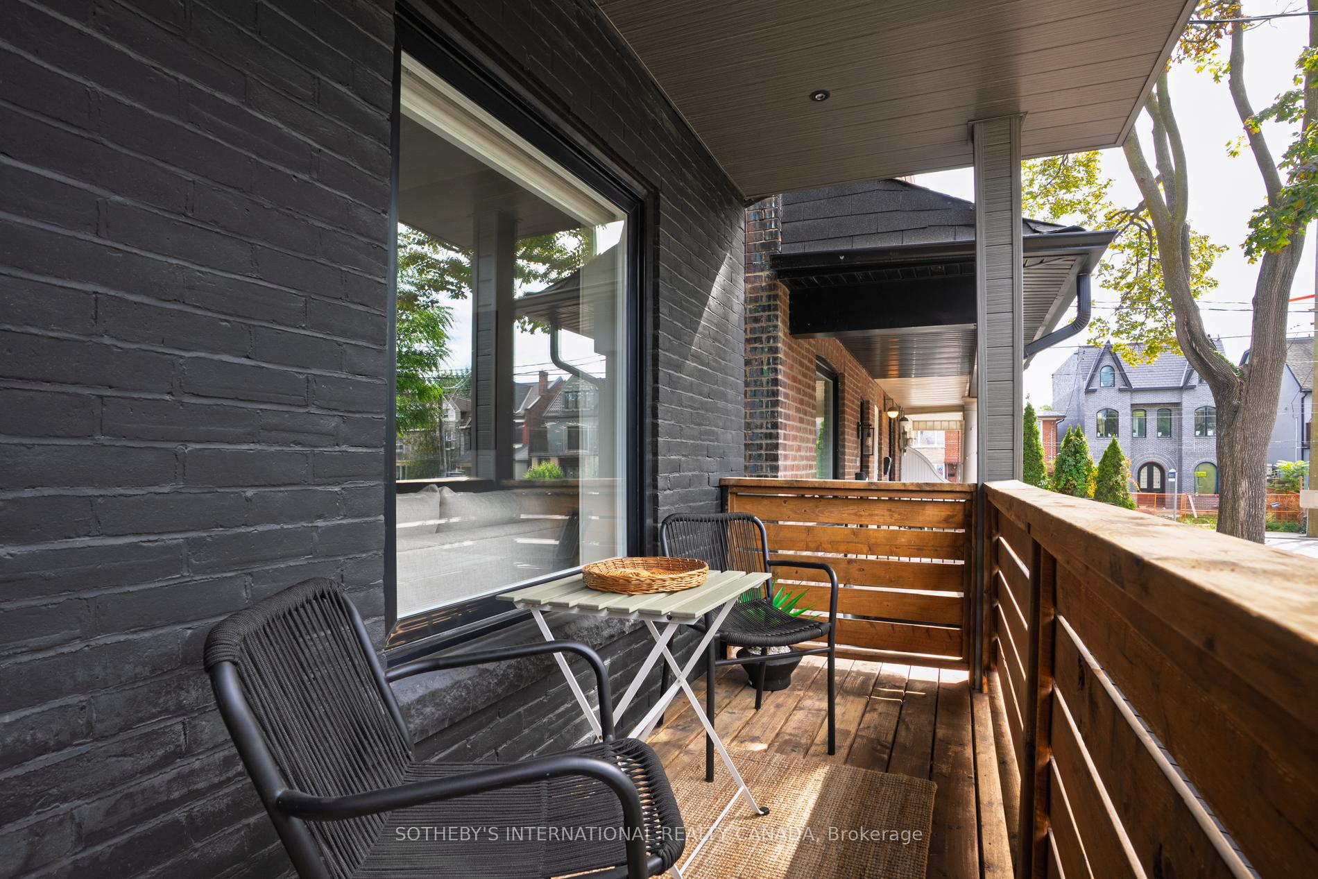 Photo 3 of 7 Beatrice Street, Toronto, Trinity-Bellwoods — HOMEH