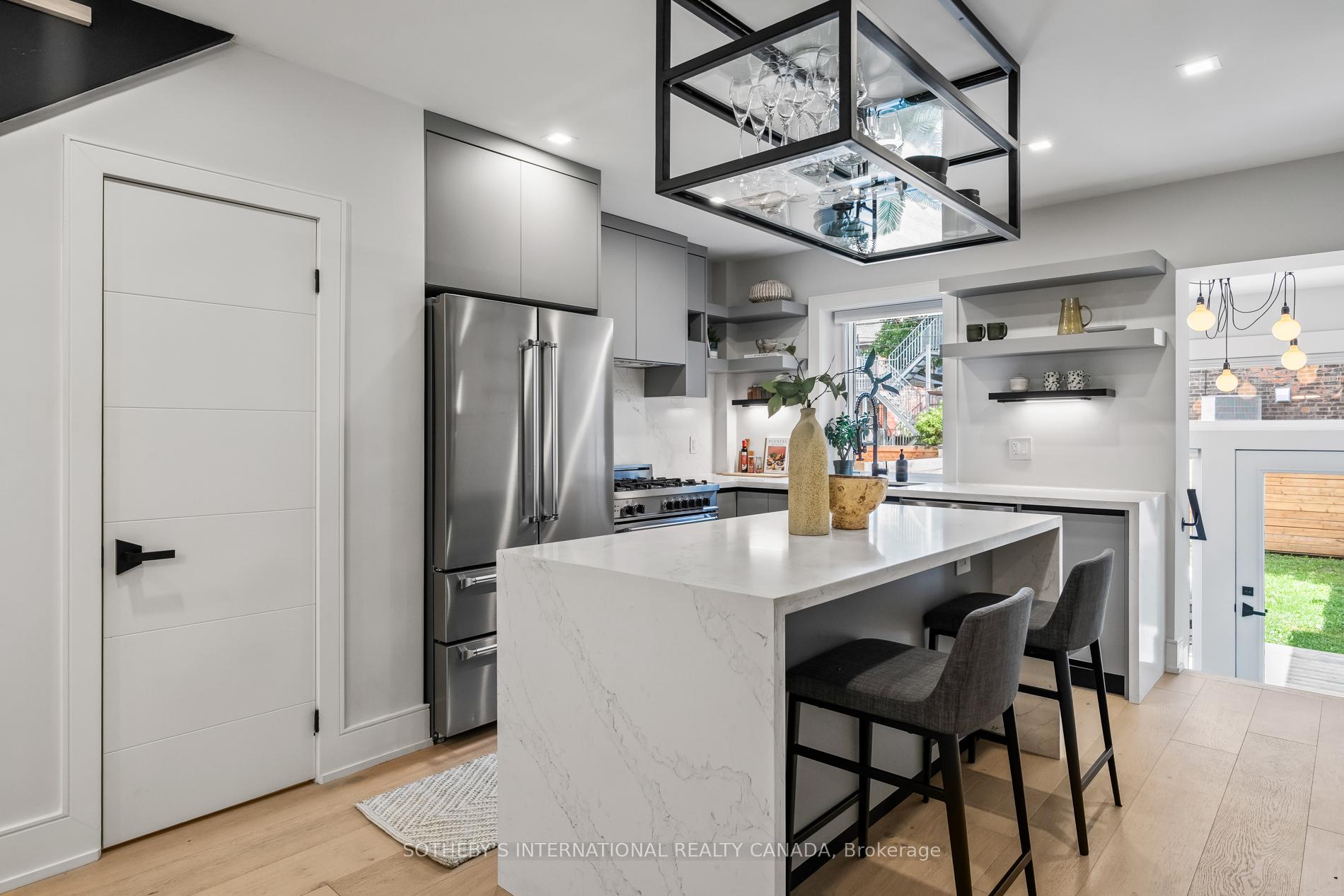 Photo 12 of 7 Beatrice Street, Toronto, Trinity-Bellwoods — HOMEH