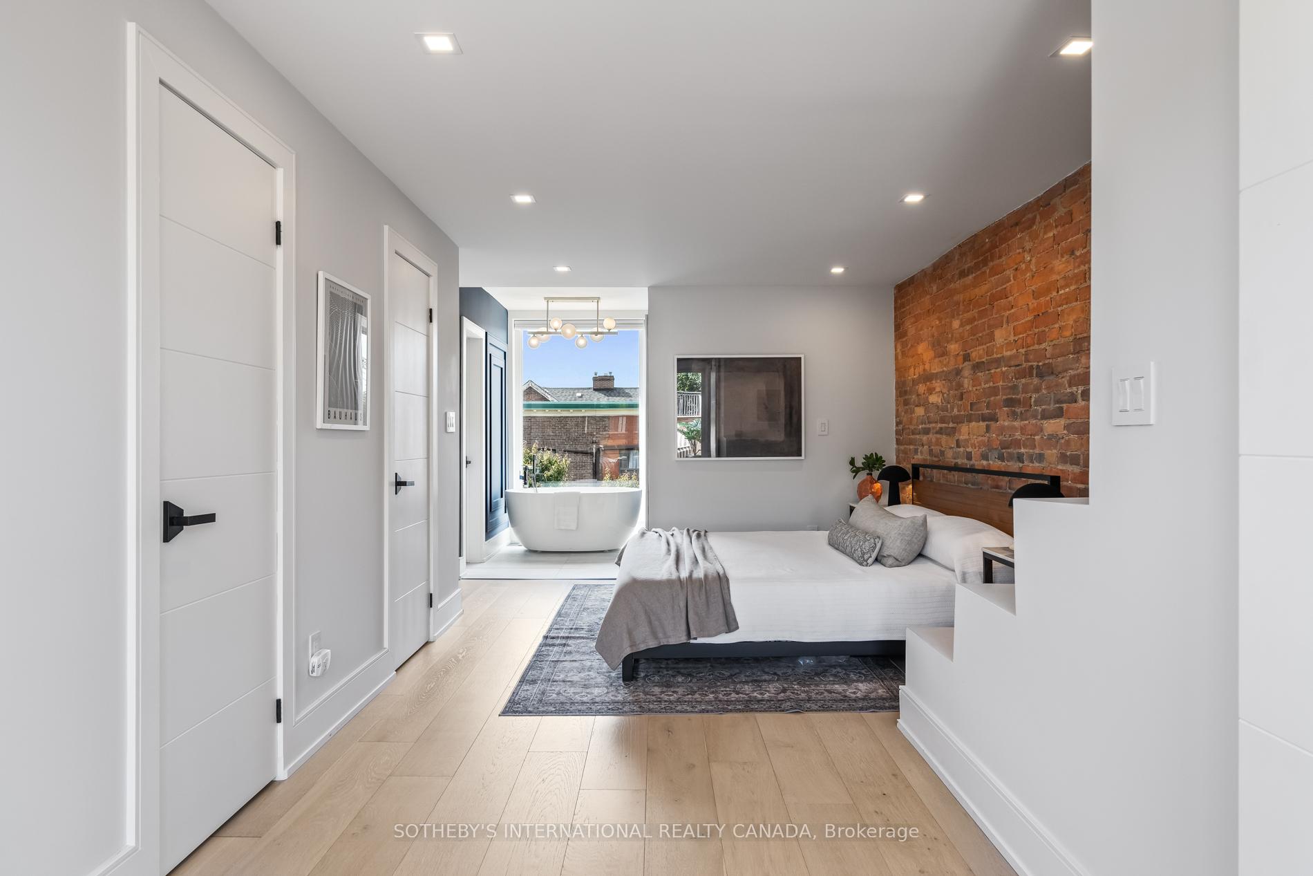 Photo 25 of 7 Beatrice Street, Toronto, Trinity-Bellwoods — HOMEH