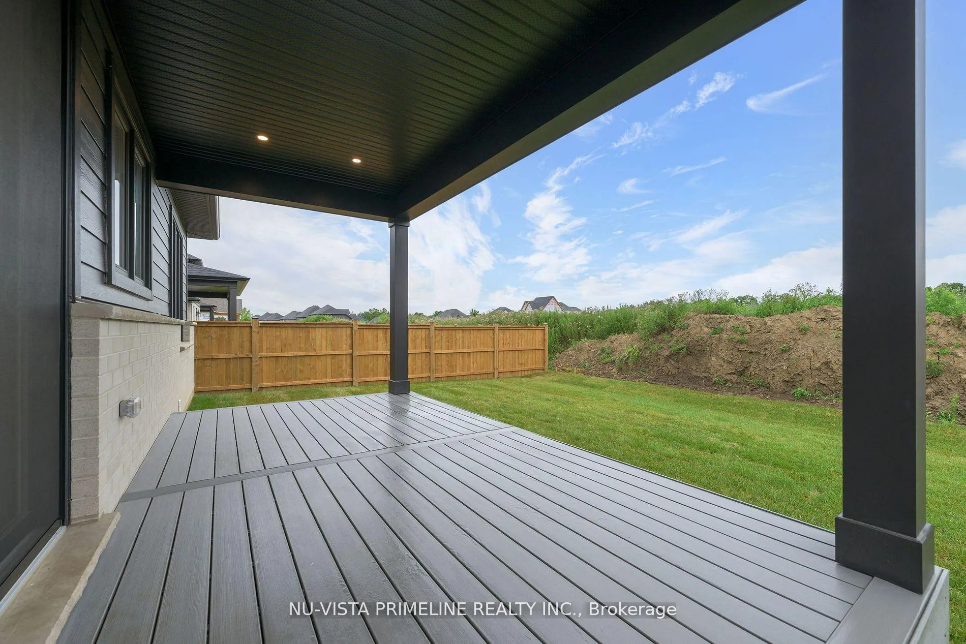 Photo 38 of 186 Timberwalk Trail, Middlesex Centre, Ilderton — HOMEH