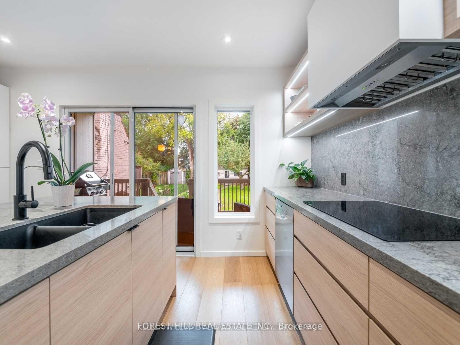 Photo 10 of 125 Torrens Avenue, Toronto, East York — HOMEH
