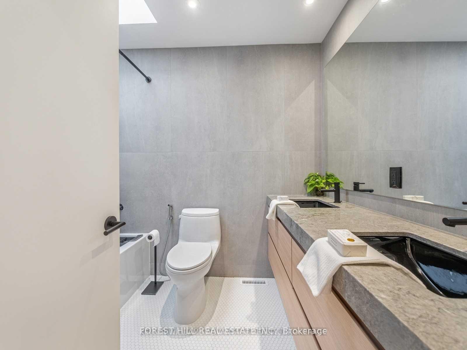 Photo 19 of 125 Torrens Avenue, Toronto, East York — HOMEH
