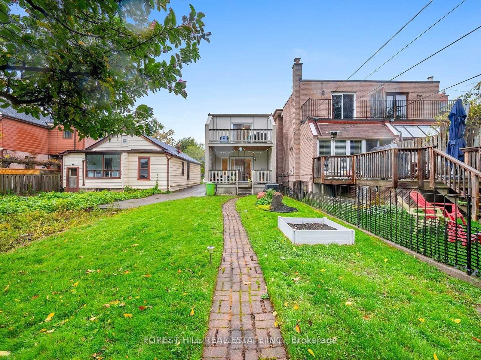 Photo 31 of 125 Torrens Avenue, Toronto, East York — HOMEH