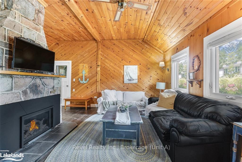 Photo 6 of 135 Centre Beach Road, Tiny, Rural Tiny — HOMEH