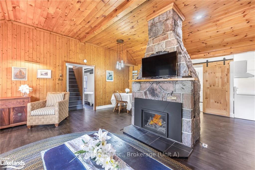 Photo 8 of 135 Centre Beach Road, Tiny, Rural Tiny — HOMEH