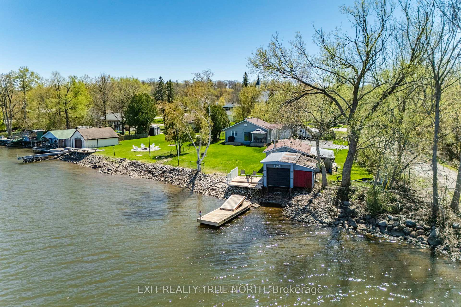 Photo 3 of 5 Hemlock Avenue, Tay, Waubaushene — HOMEH
