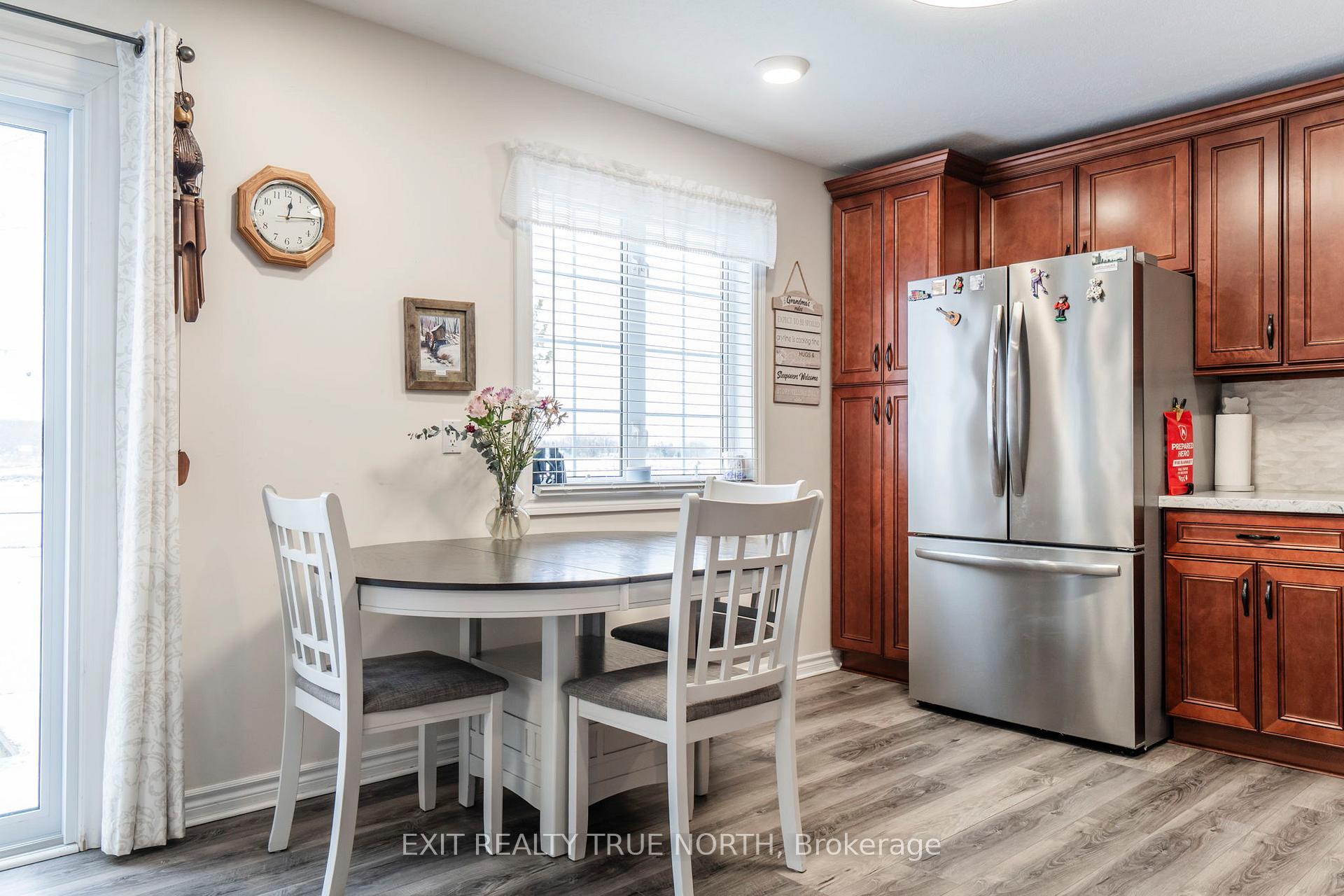 Photo 8 of 5 Hemlock Avenue, Tay, Waubaushene — HOMEH