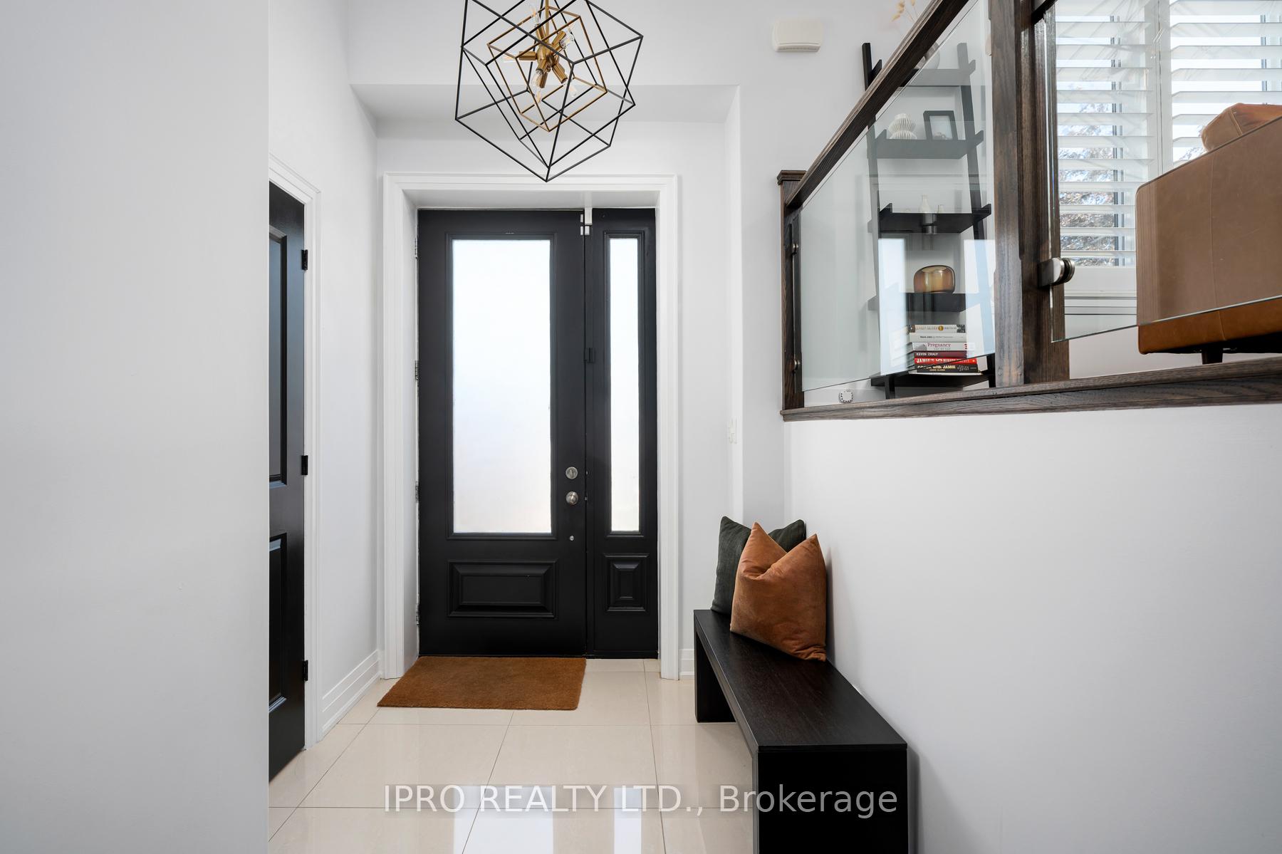 Photo 4 of 86 Roosevelt Road, Toronto, East York — HOMEH