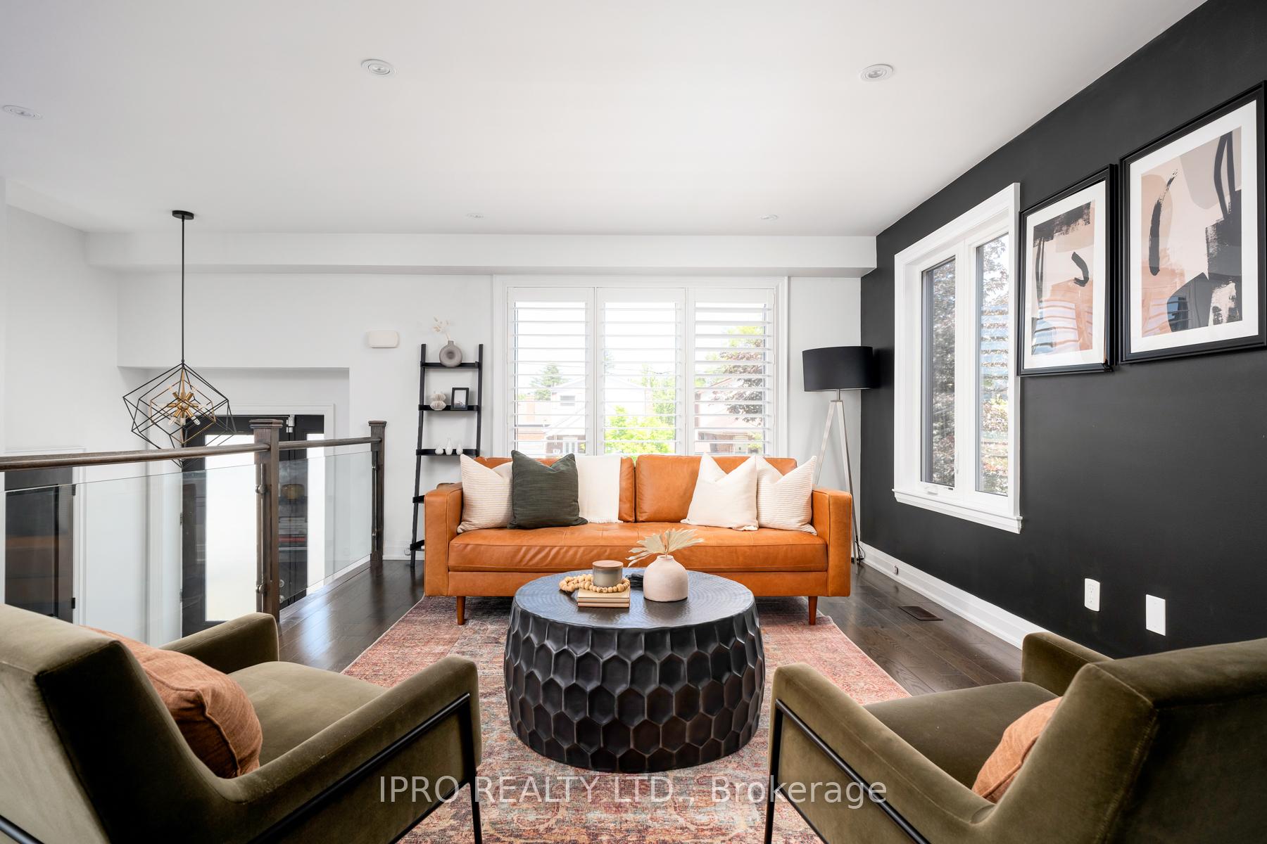 Photo 14 of 86 Roosevelt Road, Toronto, East York — HOMEH