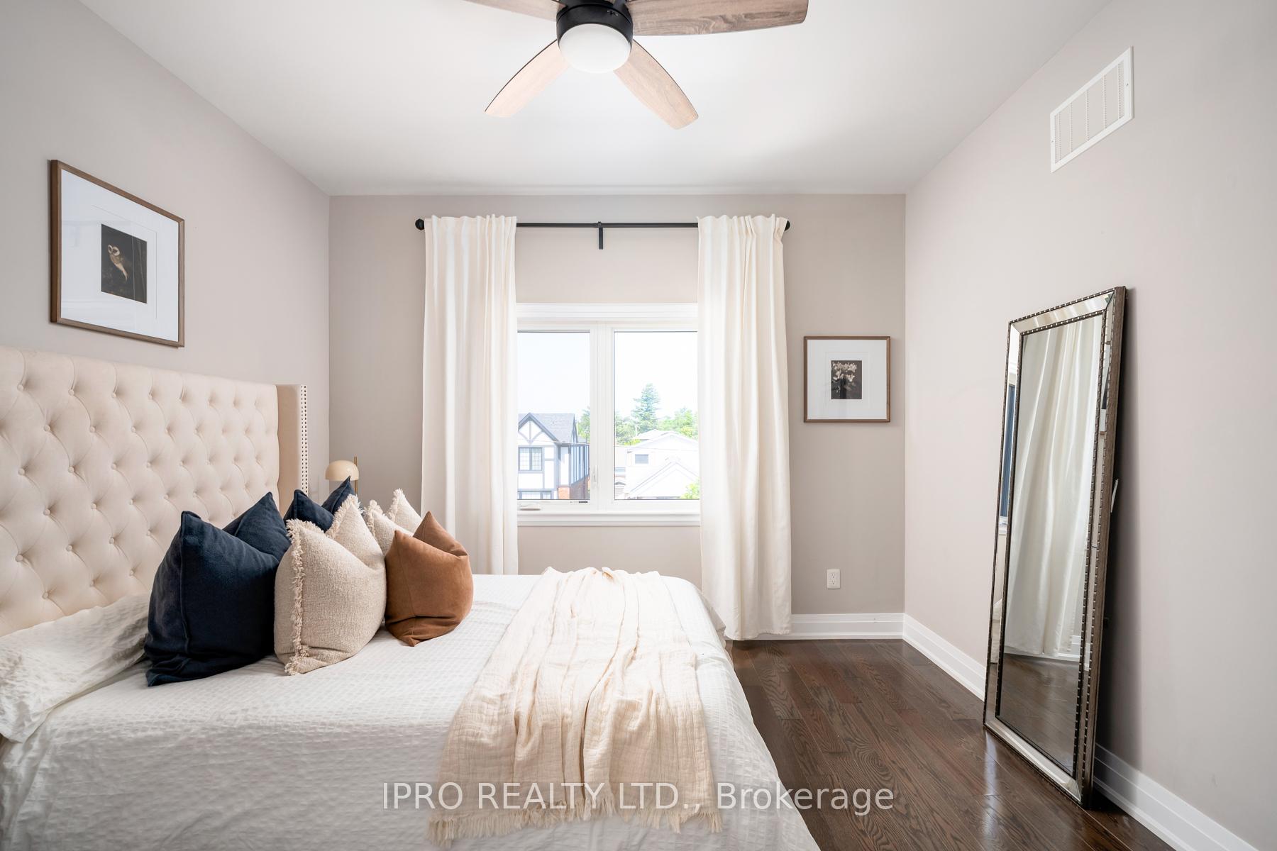 Photo 27 of 86 Roosevelt Road, Toronto, East York — HOMEH