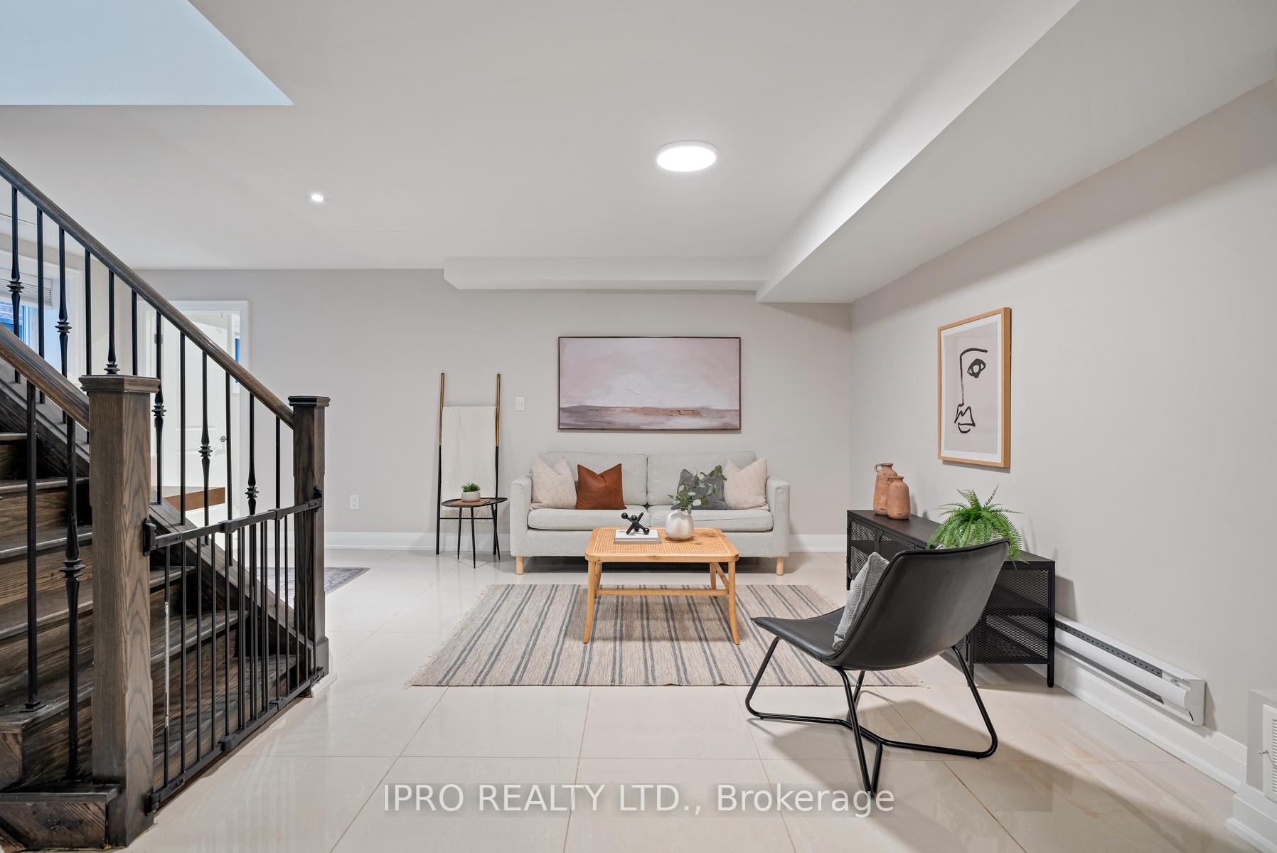 Photo 34 of 86 Roosevelt Road, Toronto, East York — HOMEH