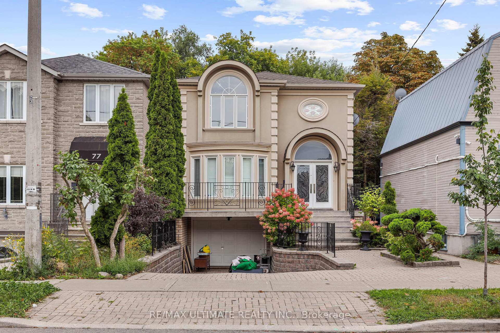 Front of Unit Lower, 75 Woodville Avenue