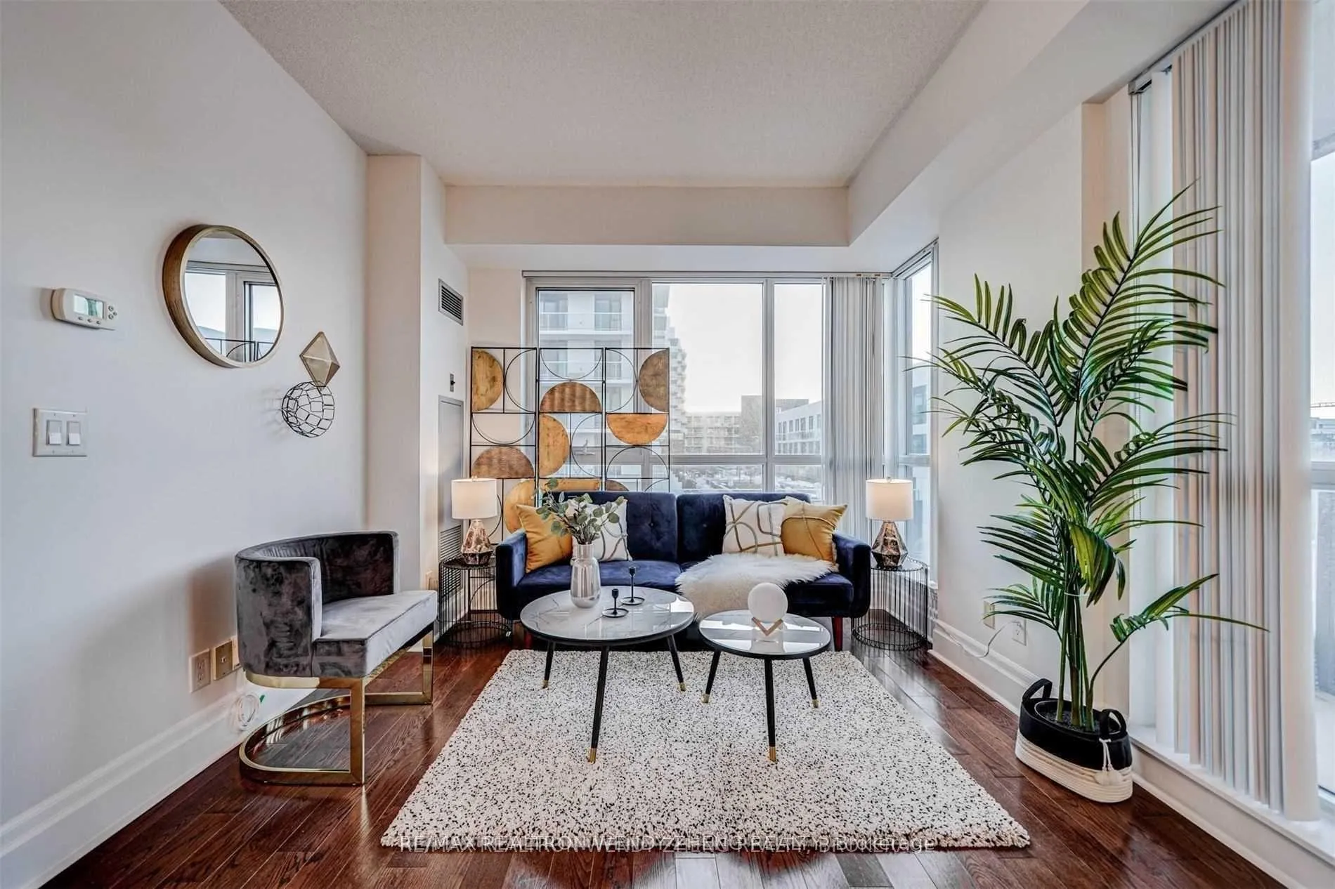 Photo 5 of Unit 609, 1 Upper Duke Crescent, Markham, Unionville — HOMEH