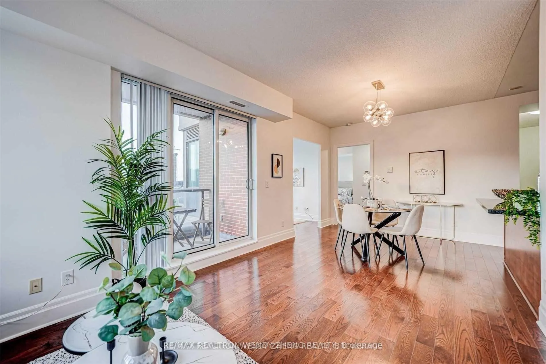 Photo 9 of Unit 609, 1 Upper Duke Crescent, Markham, Unionville — HOMEH