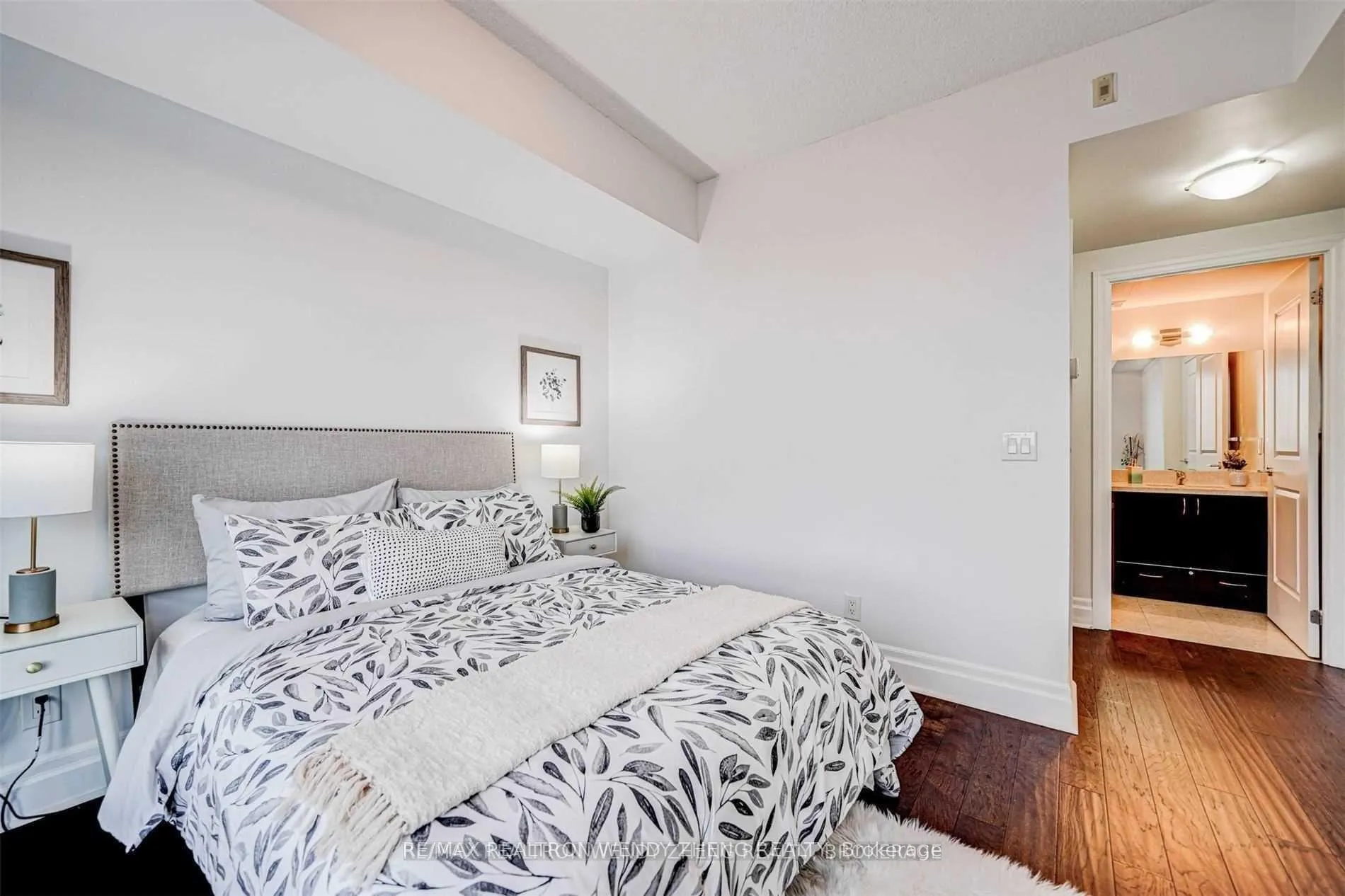 Photo 21 of Unit 609, 1 Upper Duke Crescent, Markham, Unionville — HOMEH