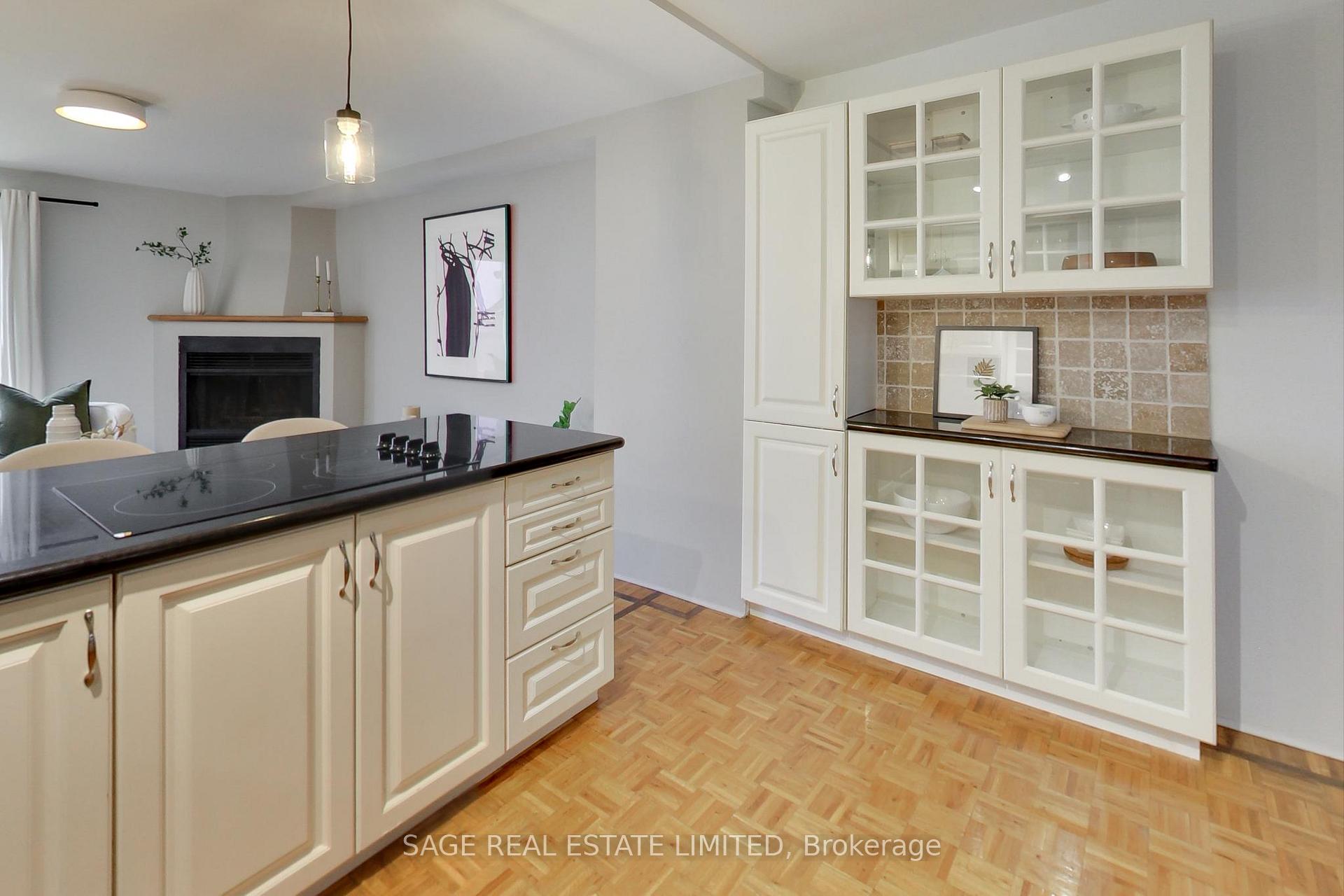 Photo 12 of 830 Manning Avenue, Toronto, The Annex — HOMEH