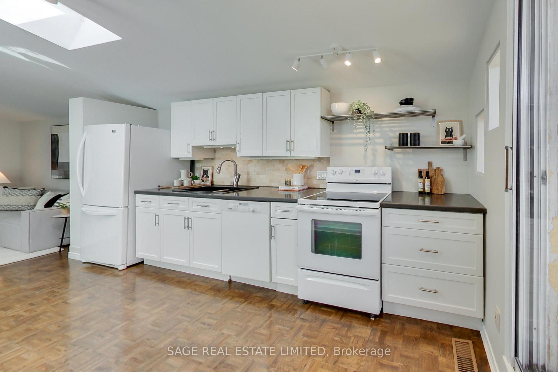 Photo 29 of 830 Manning Avenue, Toronto, The Annex — HOMEH