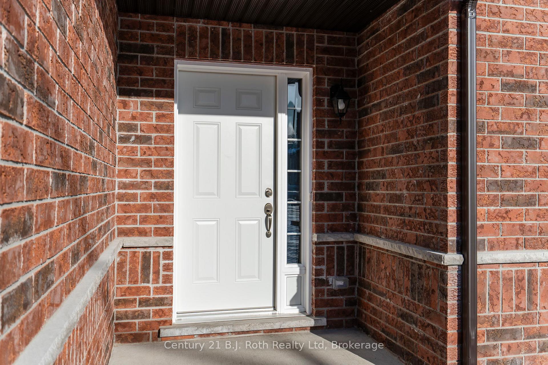 Photo 4 of 52 Hunter Avenue, Tay, Victoria Harbour — HOMEH