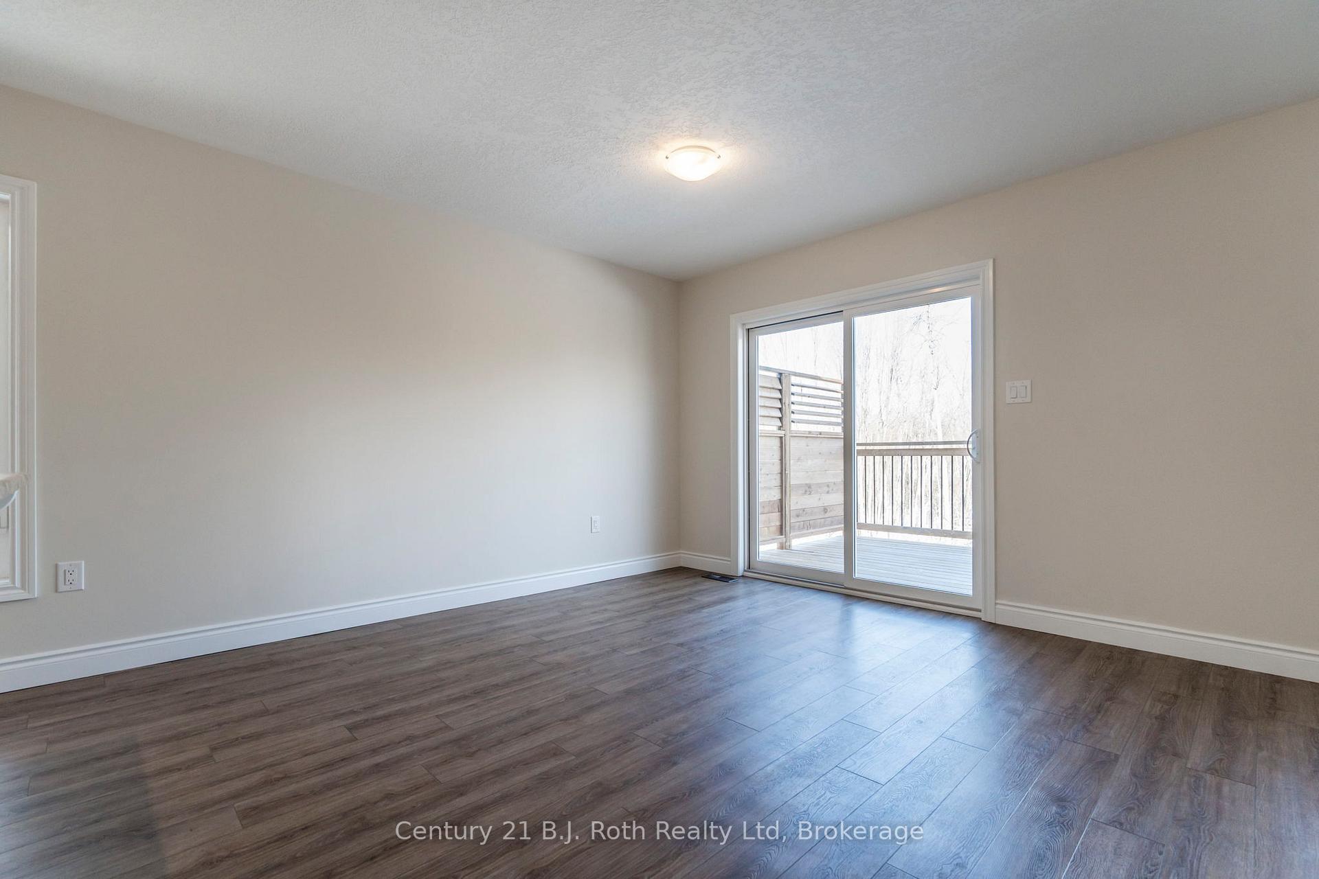 Photo 16 of 52 Hunter Avenue, Tay, Victoria Harbour — HOMEH