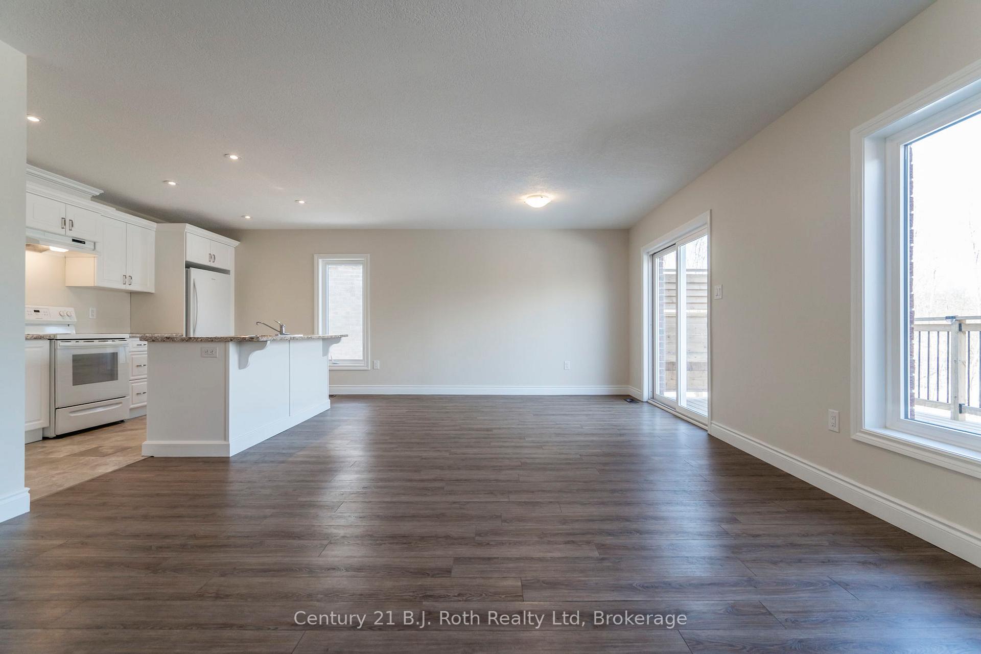 Photo 20 of 52 Hunter Avenue, Tay, Victoria Harbour — HOMEH