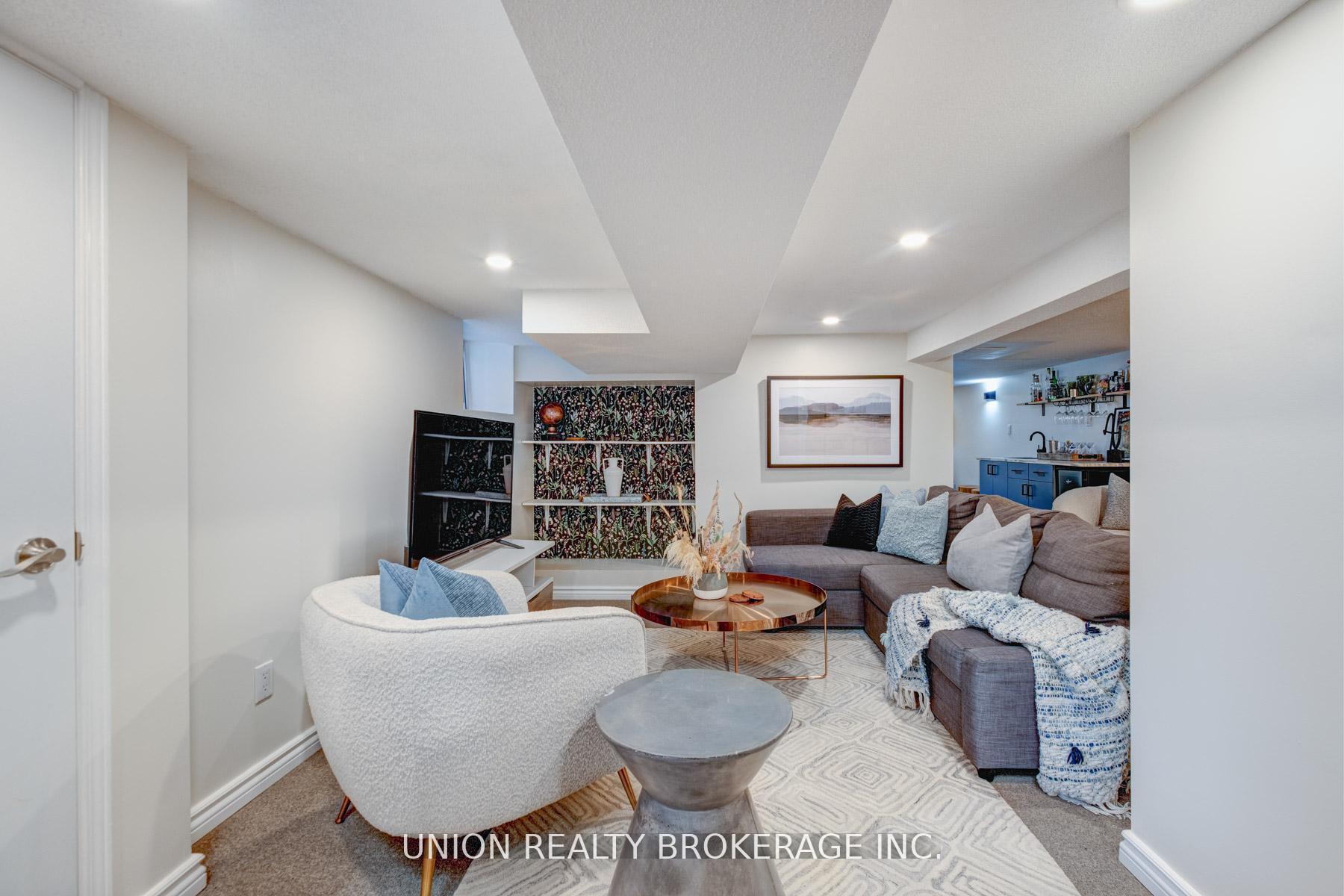 Photo 25 of 316 Westlake Avenue, Toronto, Woodbine-Lumsden — HOMEH