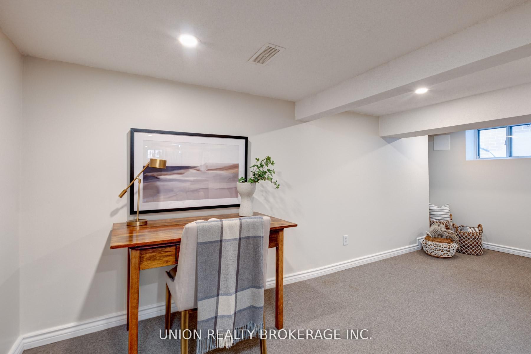 Photo 30 of 316 Westlake Avenue, Toronto, Woodbine-Lumsden — HOMEH