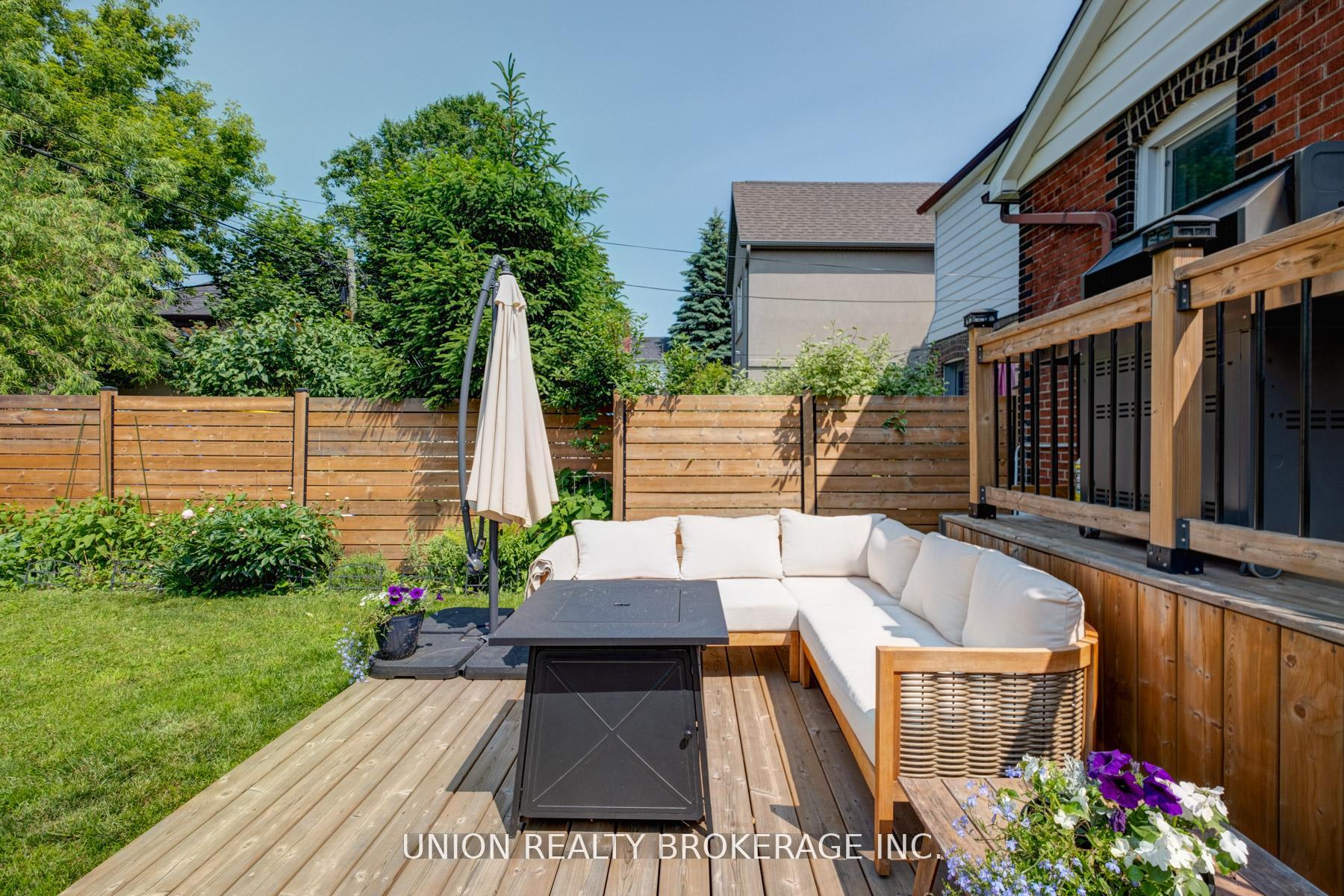 Photo 37 of 316 Westlake Avenue, Toronto, Woodbine-Lumsden — HOMEH