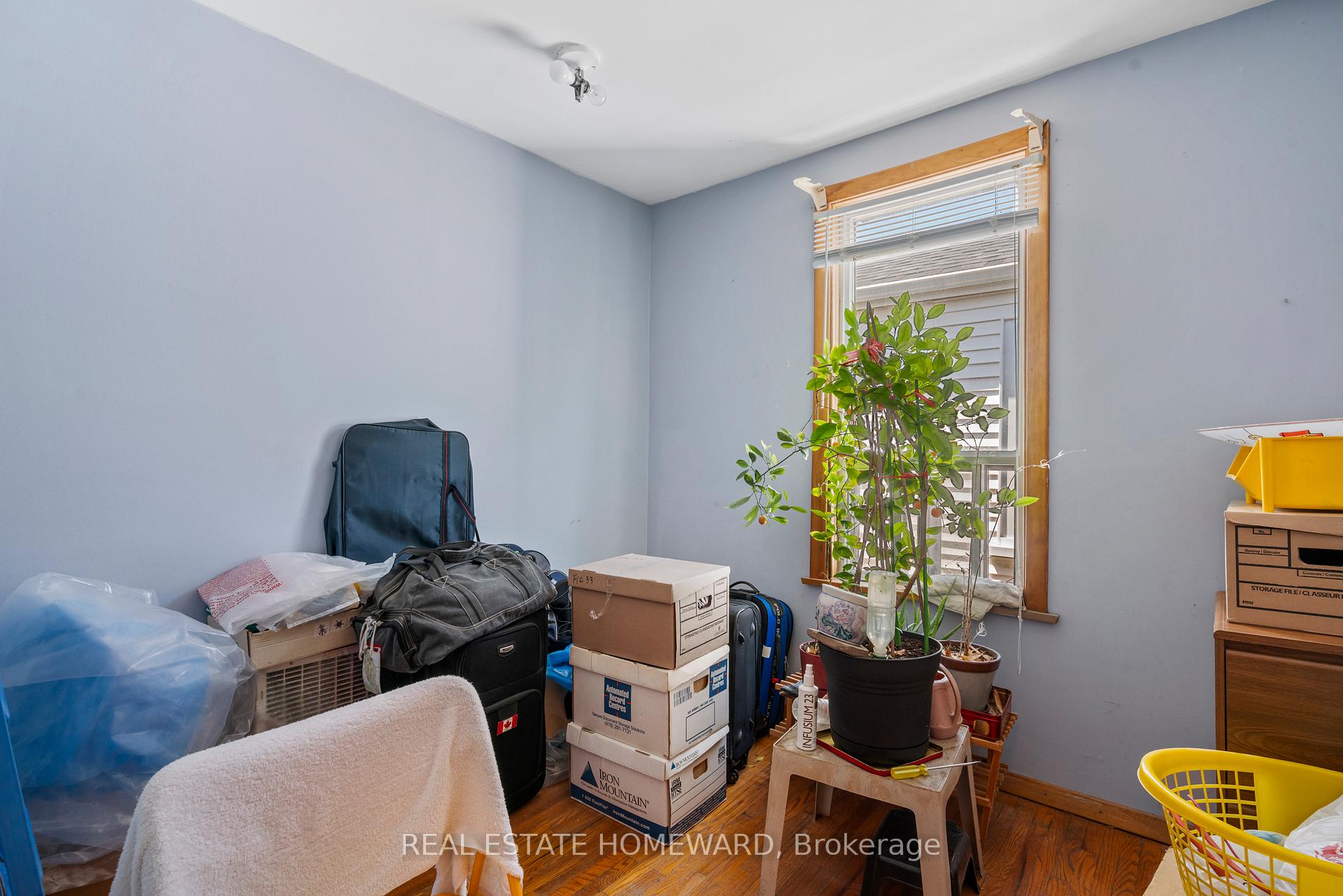 Photo 20 of 672 Strathmore Boulevard, Toronto, Woodbine-Lumsden — HOMEH