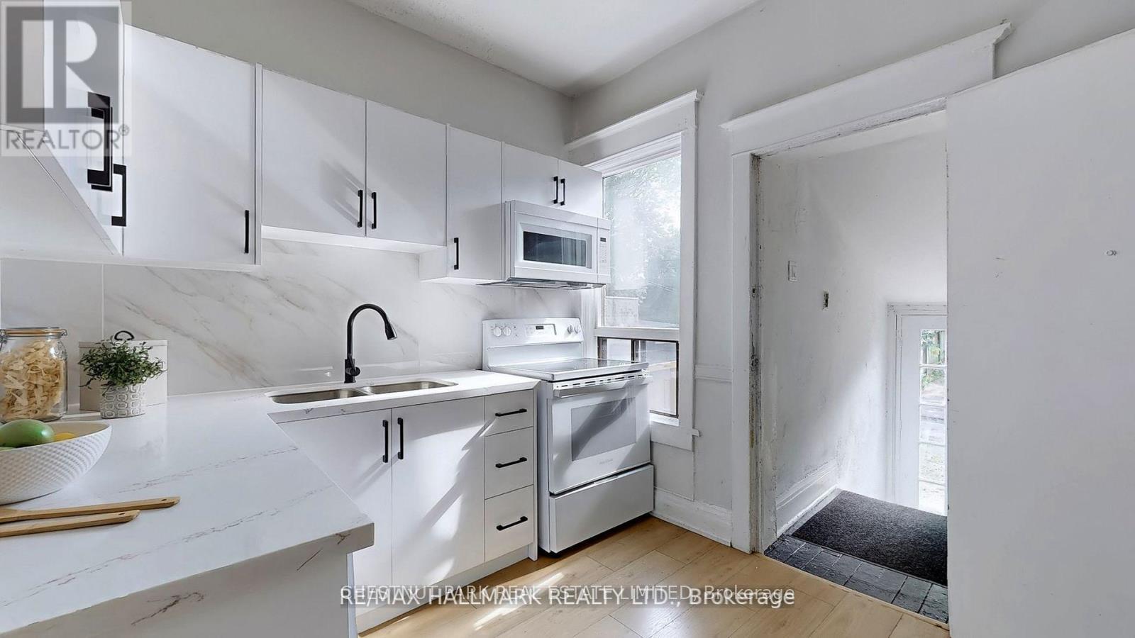 Photo 3 of 28 Caroline Avenue, Toronto, South Riverdale — HOMEH