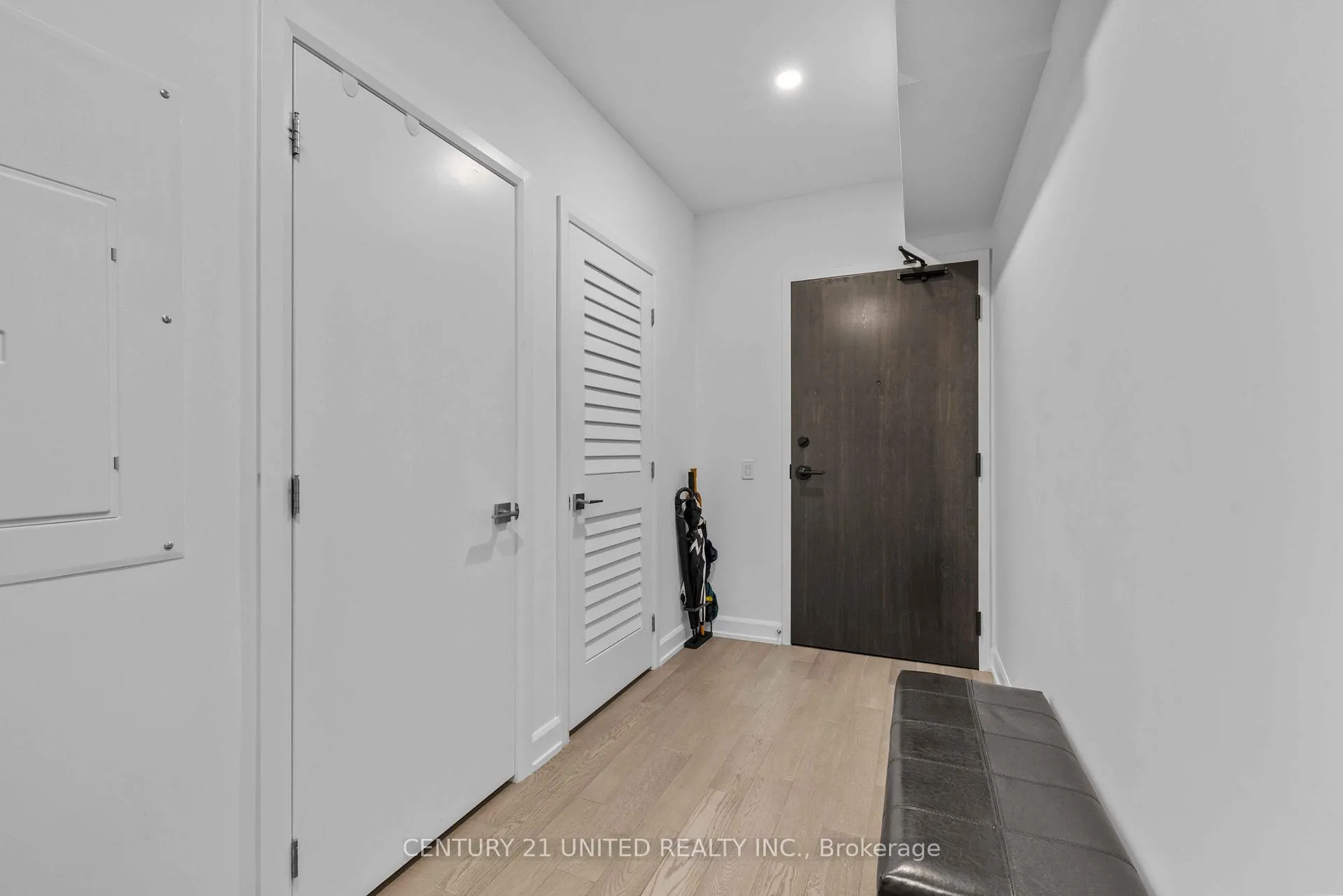 Photo 5 of Unit 712, 195 Hunter Street E, Peterborough, Ashburnham Ward 4 — HOMEH