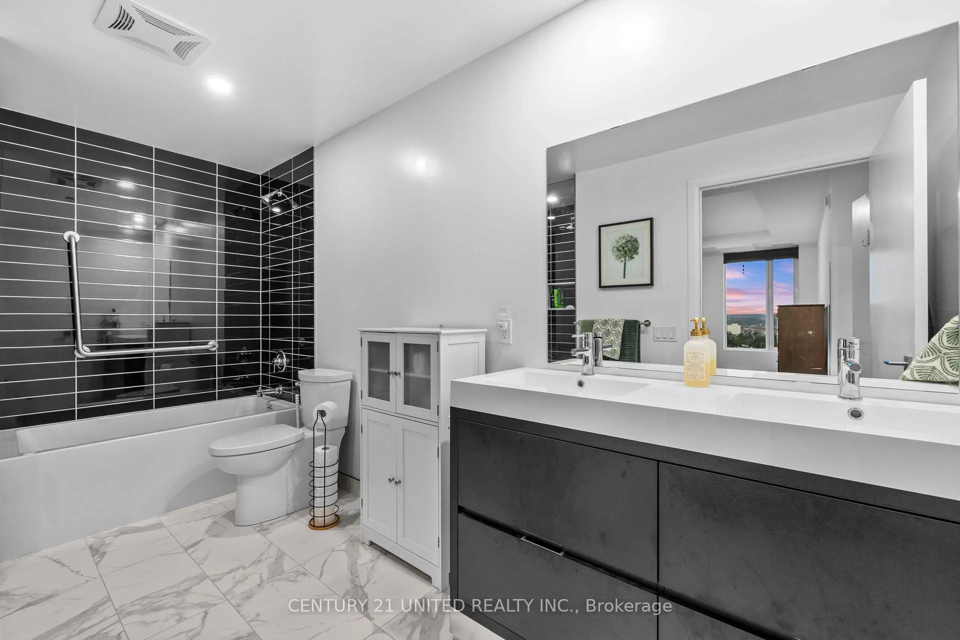Photo 19 of Unit 712, 195 Hunter Street E, Peterborough, Ashburnham Ward 4 — HOMEH